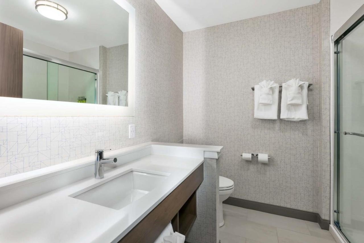Holiday Inn Express & Suites - Grand Rapids Airport - South By Ihg المظهر الخارجي الصورة