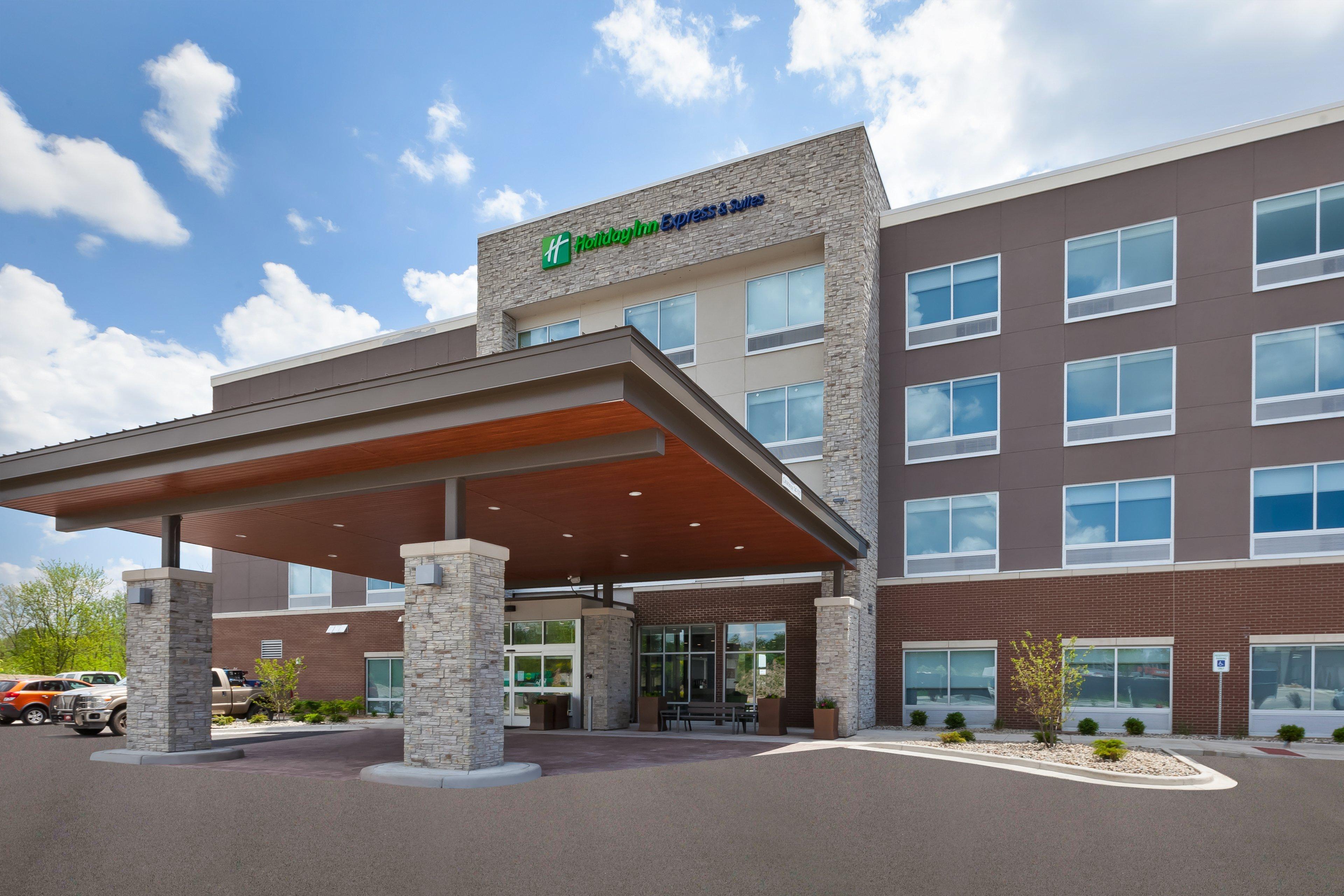 Holiday Inn Express & Suites - Grand Rapids Airport - South By Ihg المظهر الخارجي الصورة