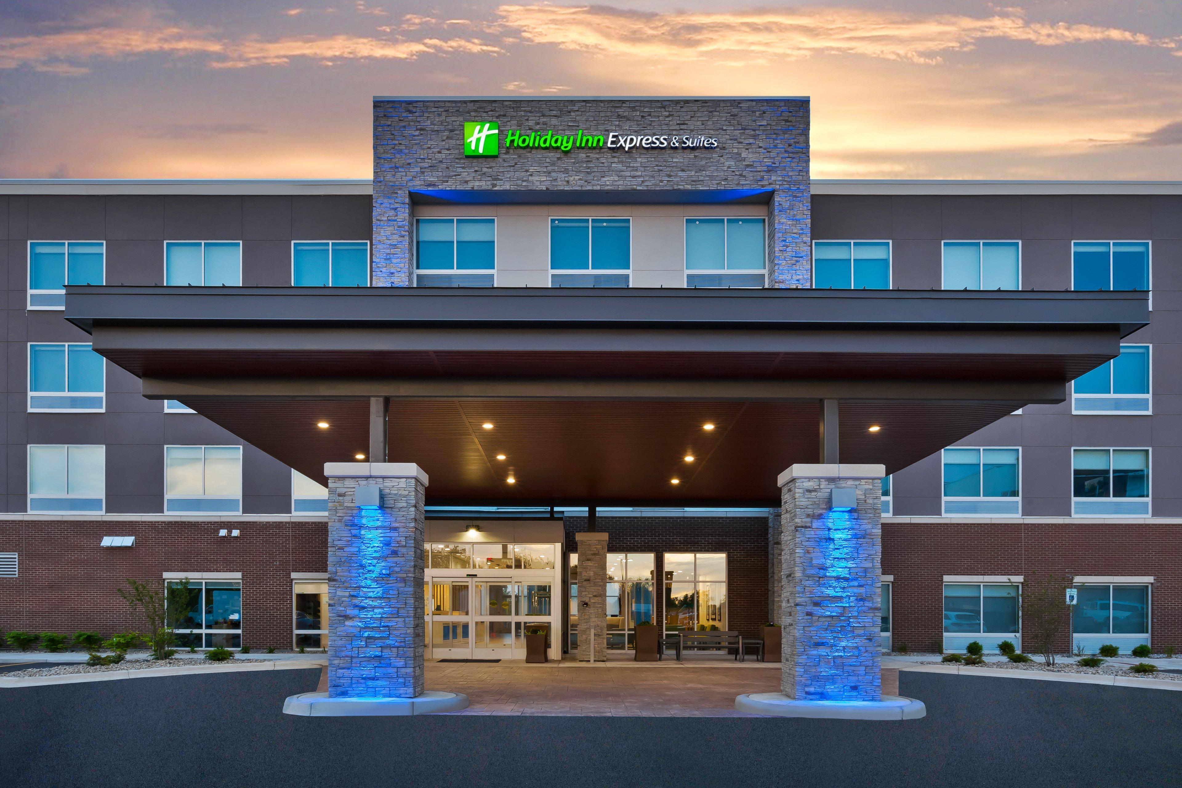 Holiday Inn Express & Suites - Grand Rapids Airport - South By Ihg المظهر الخارجي الصورة