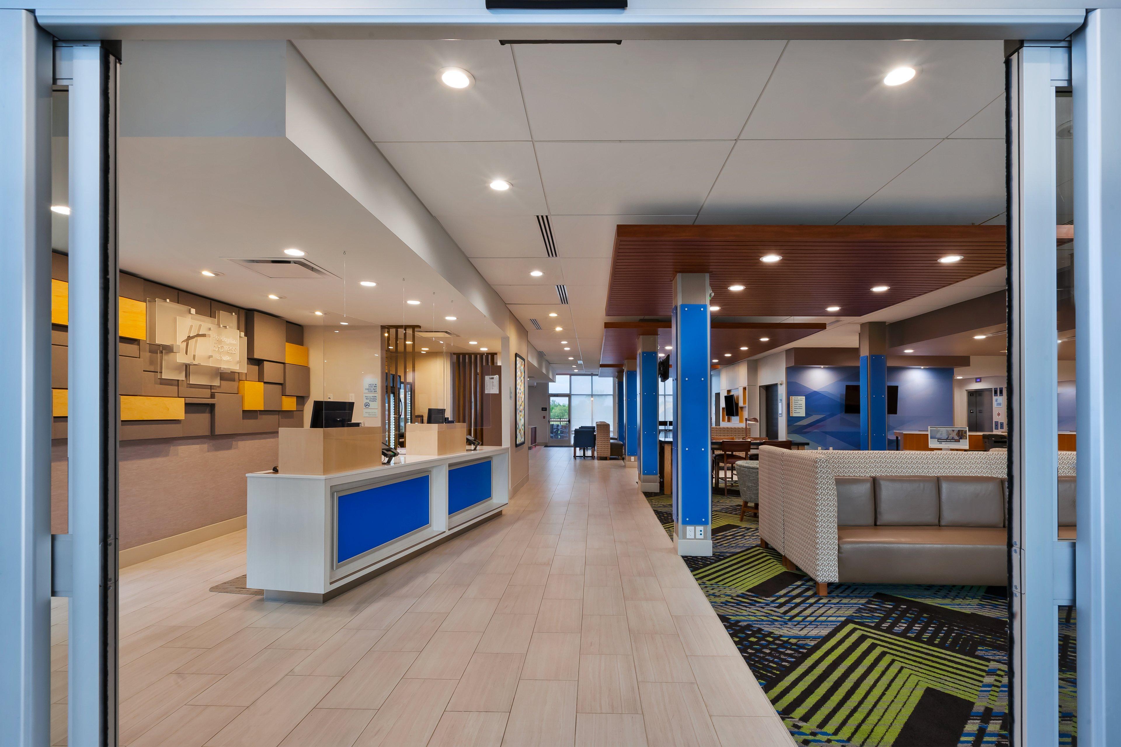 Holiday Inn Express & Suites - Grand Rapids Airport - South By Ihg المظهر الخارجي الصورة