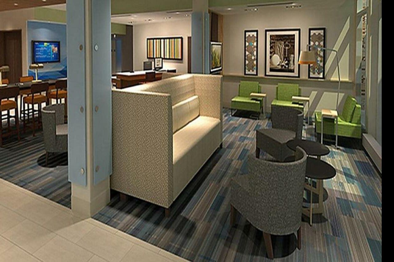 Holiday Inn Express & Suites - Grand Rapids Airport - South By Ihg المظهر الخارجي الصورة